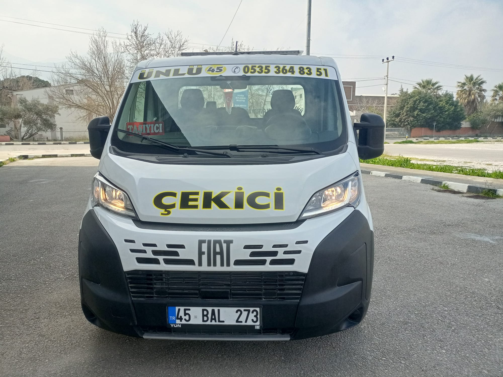 Ünlü45 çekici ön görünüm